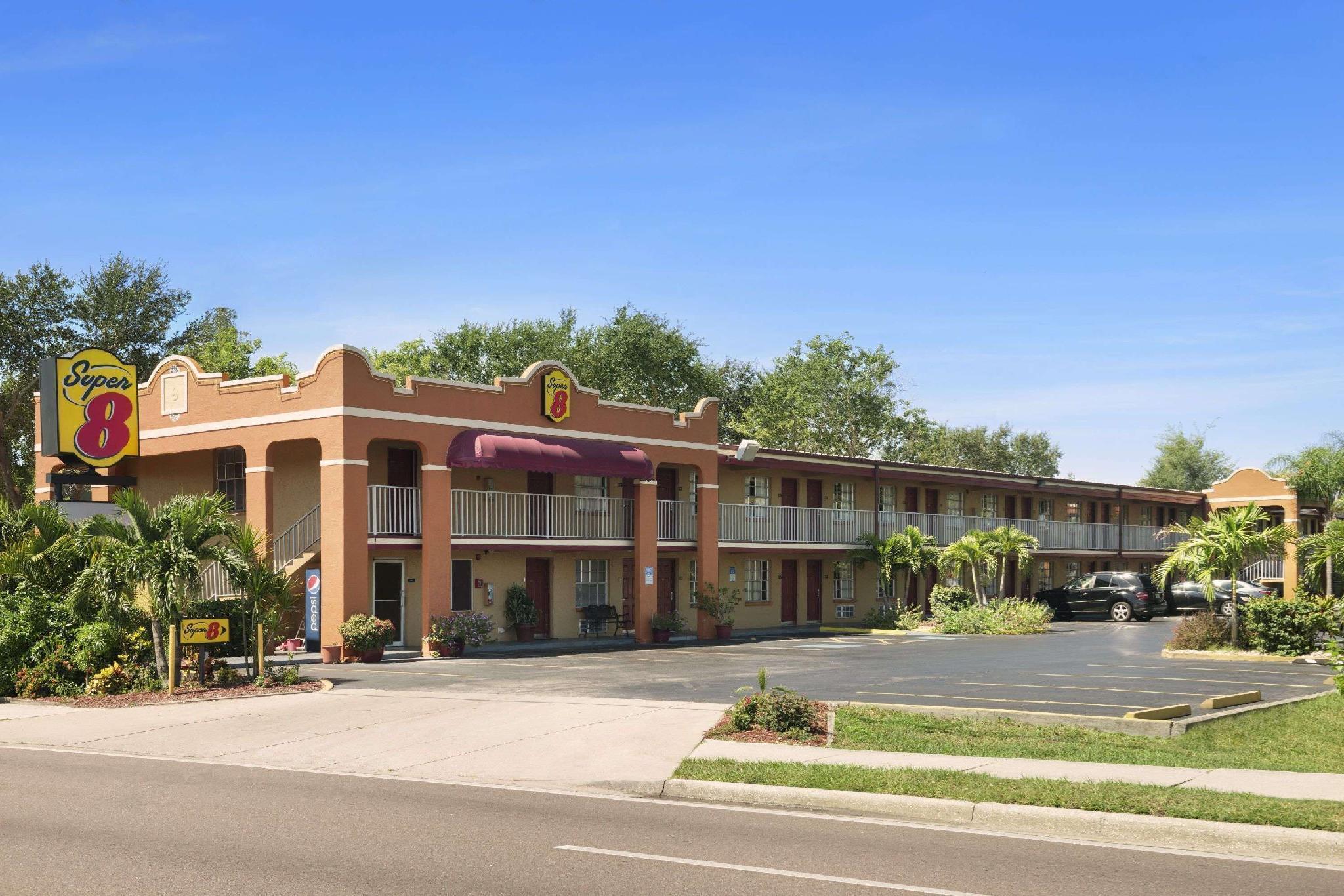 Super 8 By Wyndham Bradenton Sarasota Area Motel Luaran gambar